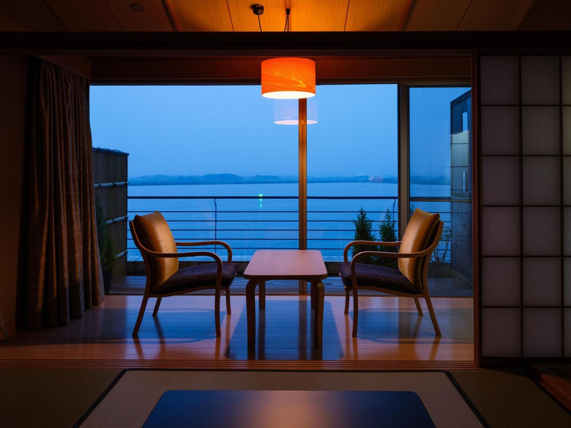 Apa Hotel & Resort Kaga Katayamazu Onsen Kasuikyo Luaran gambar