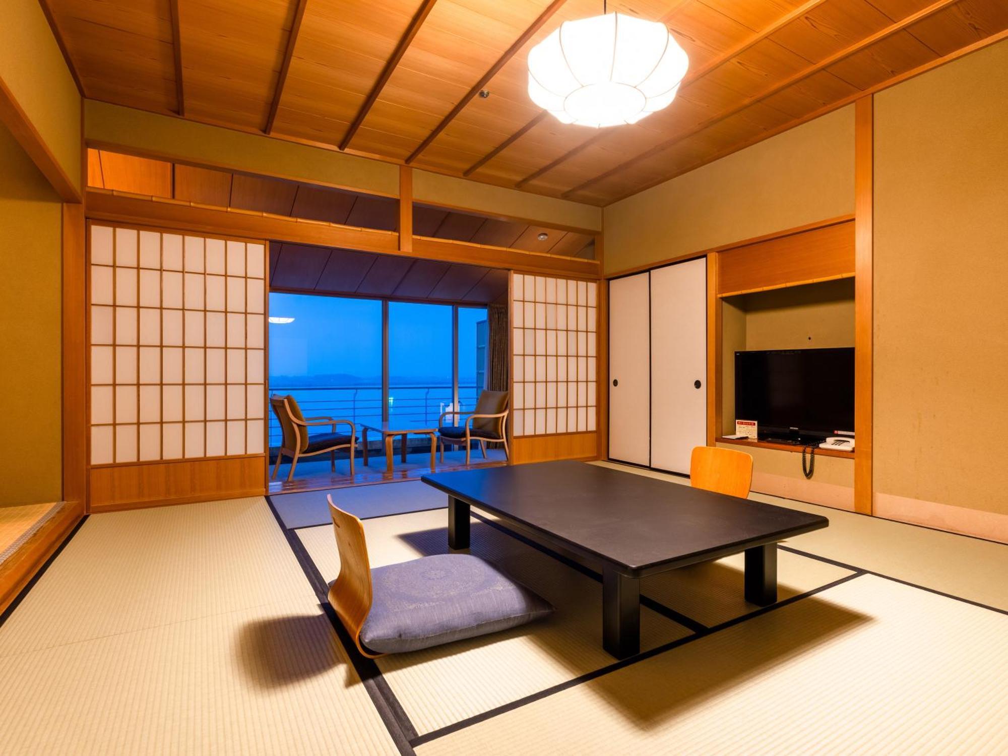 Apa Hotel & Resort Kaga Katayamazu Onsen Kasuikyo Luaran gambar