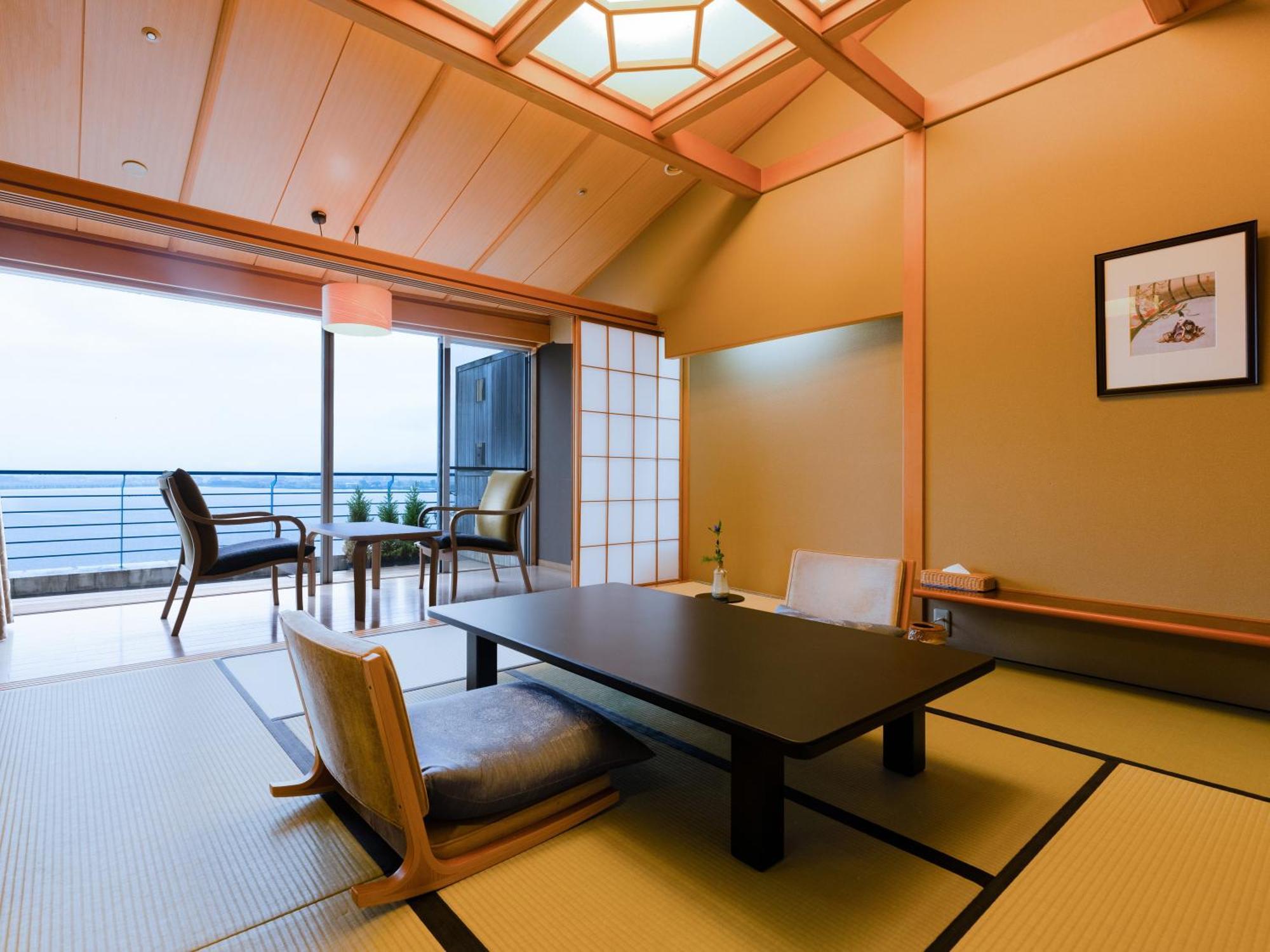 Apa Hotel & Resort Kaga Katayamazu Onsen Kasuikyo Luaran gambar