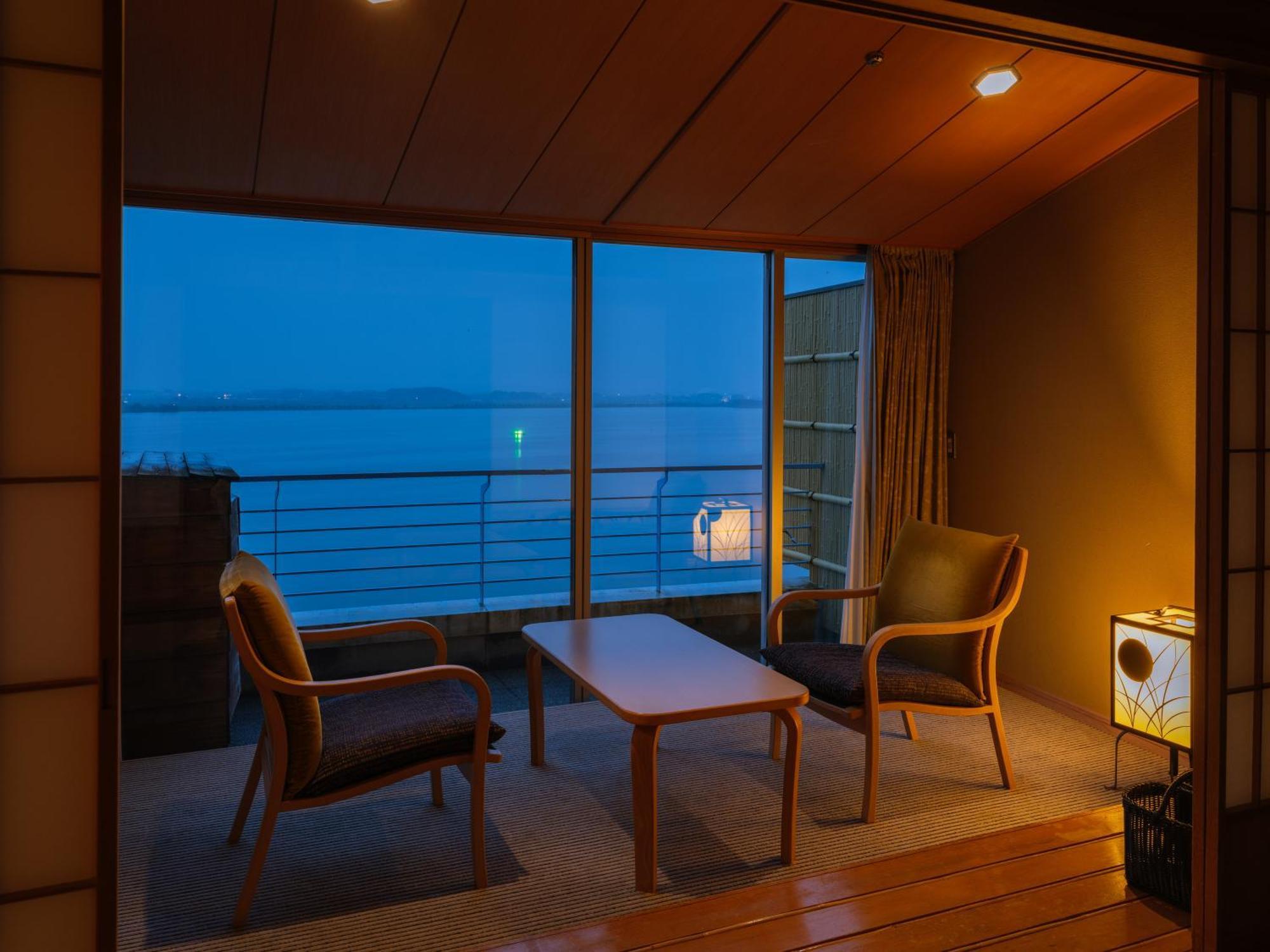 Apa Hotel & Resort Kaga Katayamazu Onsen Kasuikyo Luaran gambar
