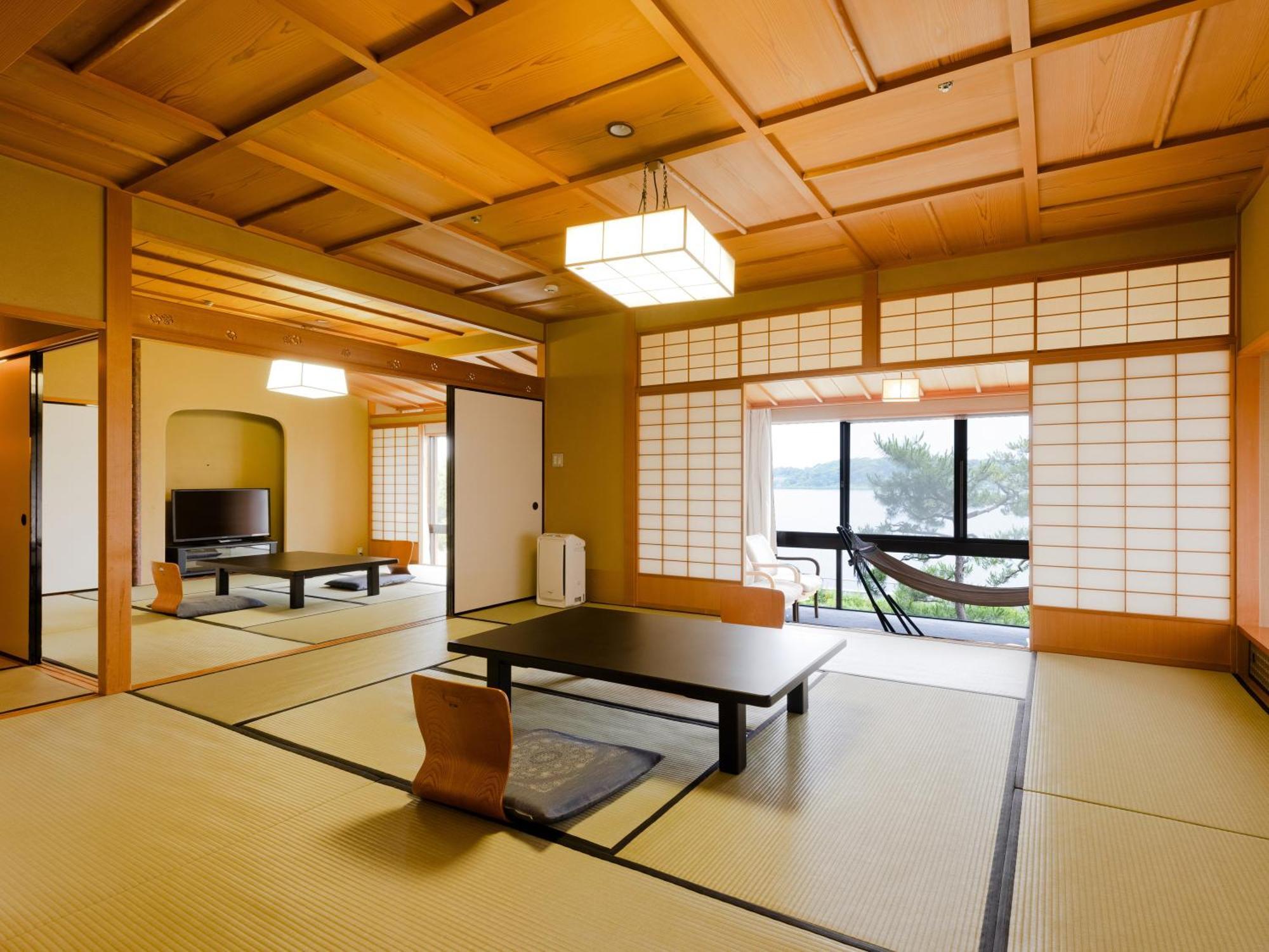 Apa Hotel & Resort Kaga Katayamazu Onsen Kasuikyo Luaran gambar