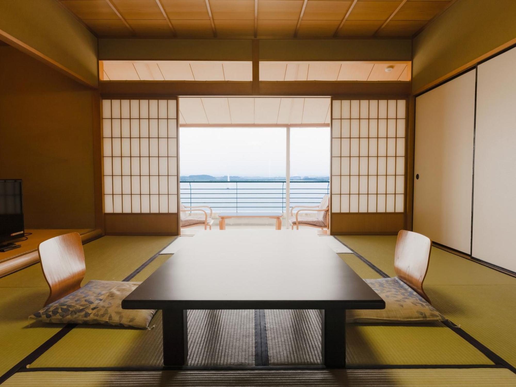Apa Hotel & Resort Kaga Katayamazu Onsen Kasuikyo Luaran gambar