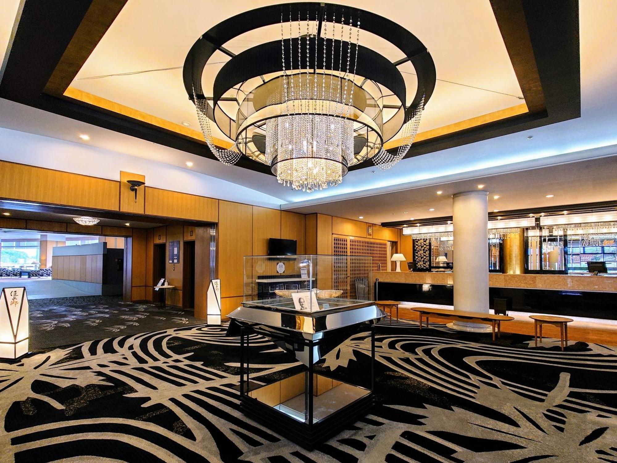 Apa Hotel & Resort Kaga Katayamazu Onsen Kasuikyo Luaran gambar